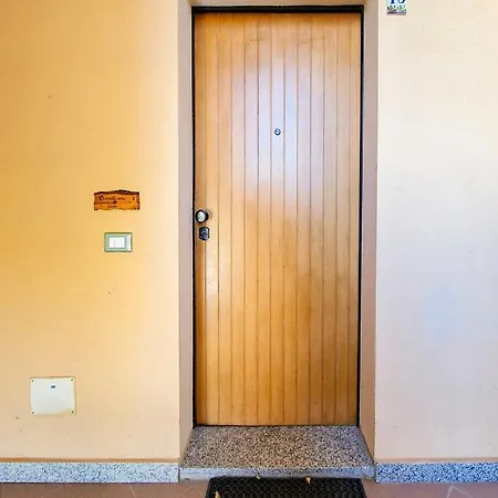 Апартаменты Residenza Iris Ла-Маддалена